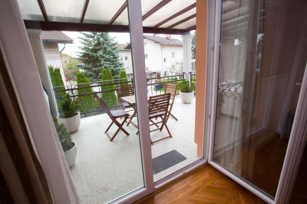 Alo Apartments Vila Klara Ljubljana Oda fotoğraf