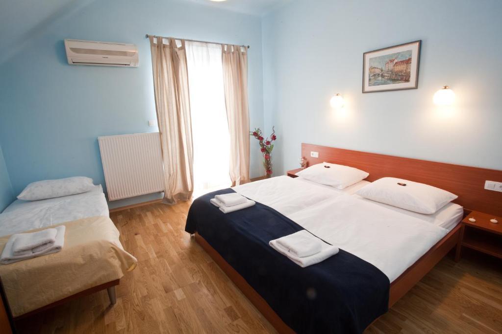 Alo Apartments Vila Klara Ljubljana Oda fotoğraf