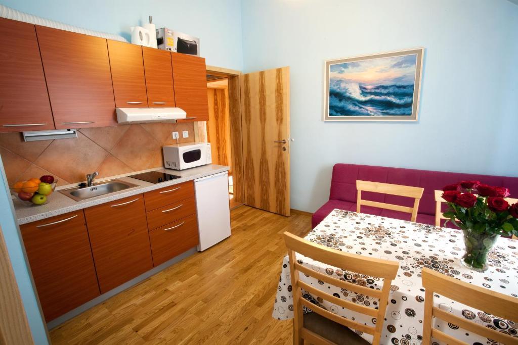 Alo Apartments Vila Klara Ljubljana Oda fotoğraf