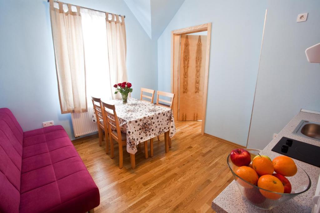 Alo Apartments Vila Klara Ljubljana Oda fotoğraf